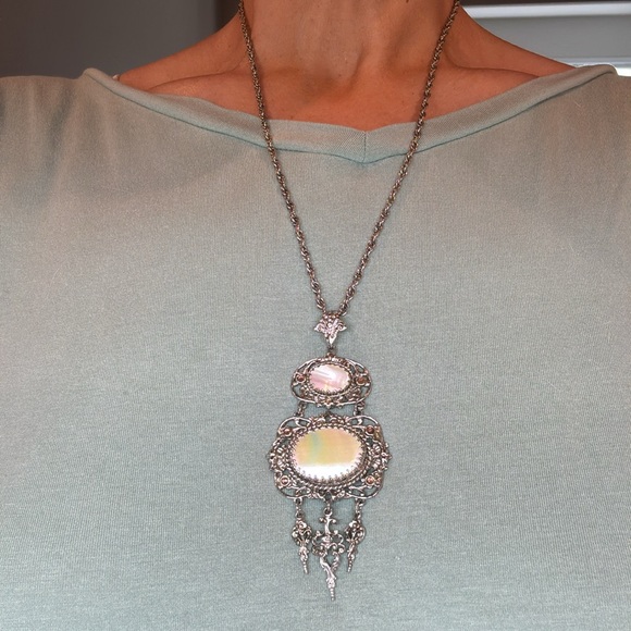 Stunning Whiting & Davis Victorian revival MOP necklace. - Picture 9 of 9